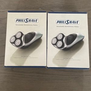 Nwt never opened two philishave razors